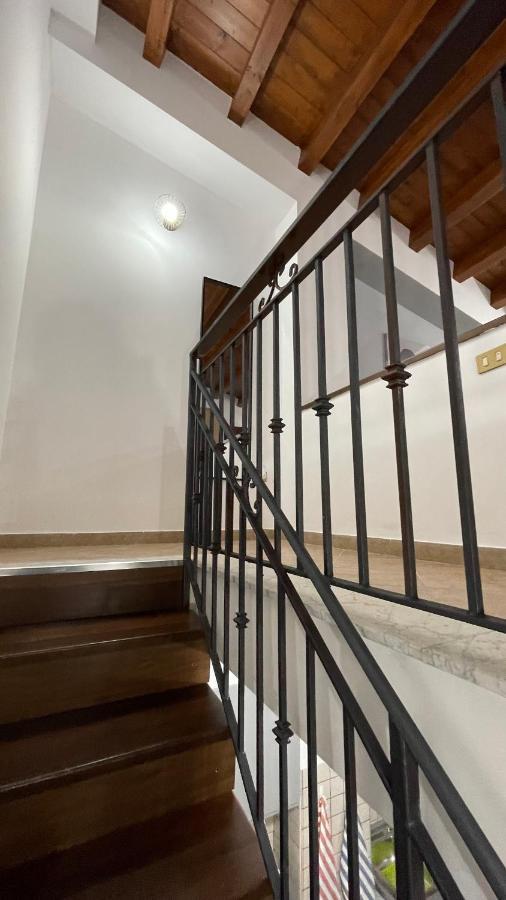 Вілла Casa Vacanze Antico Cortile Delle Palme Villagrazia Di Carini Екстер'єр фото