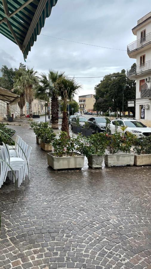 Вілла Casa Vacanze Antico Cortile Delle Palme Villagrazia Di Carini Екстер'єр фото