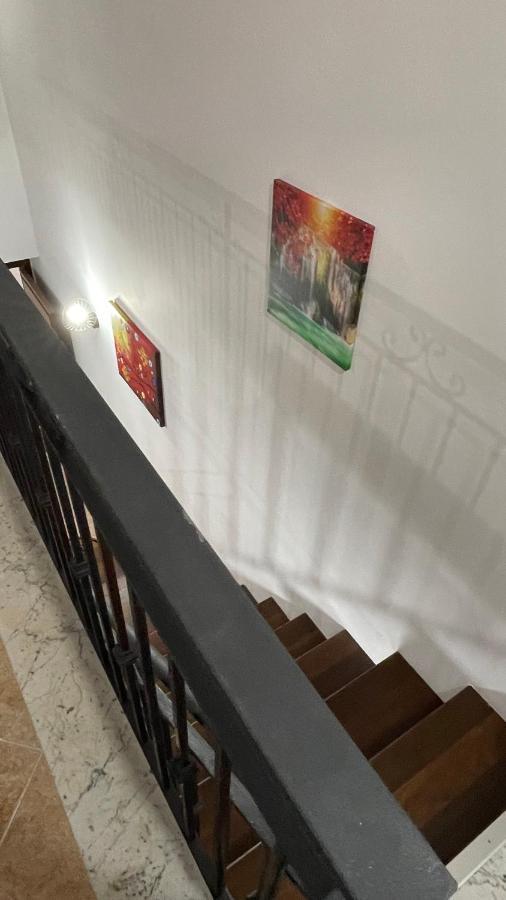 Вілла Casa Vacanze Antico Cortile Delle Palme Villagrazia Di Carini Екстер'єр фото